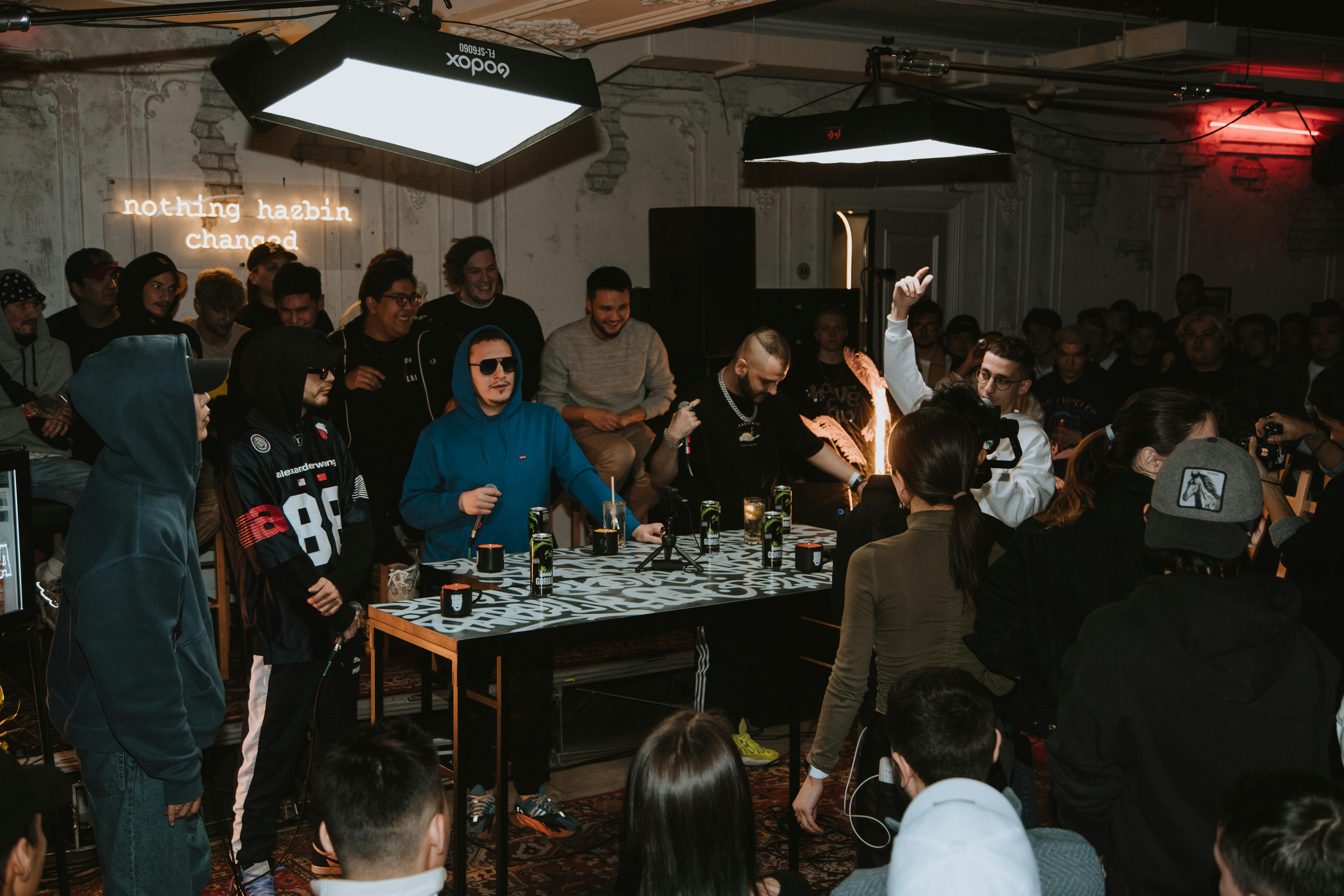 бесплатная Бесплатное стоковое фото с атмосфера, бар, беседа Стоковое фото