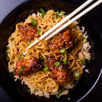 Sesame chicken noodle bowl, photo by Alan Retano on Pexels