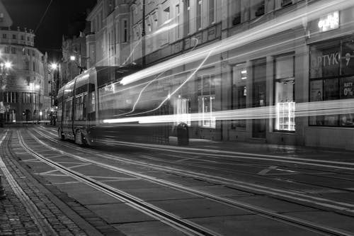 一盞燈, 公車站, 城市交通 的 免費圖庫相片