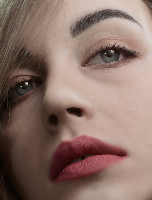 Close-Up Shot of a Woman's Face 