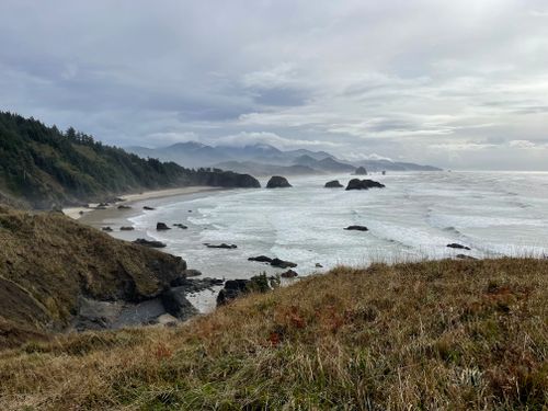 Free Discover the breathtaking coastline and rich natural landscapes of Cannon Beach, Oregon. Stock Photo