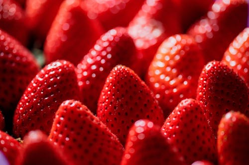 Gratis stockfoto met aardbeien, besjes, detailopname