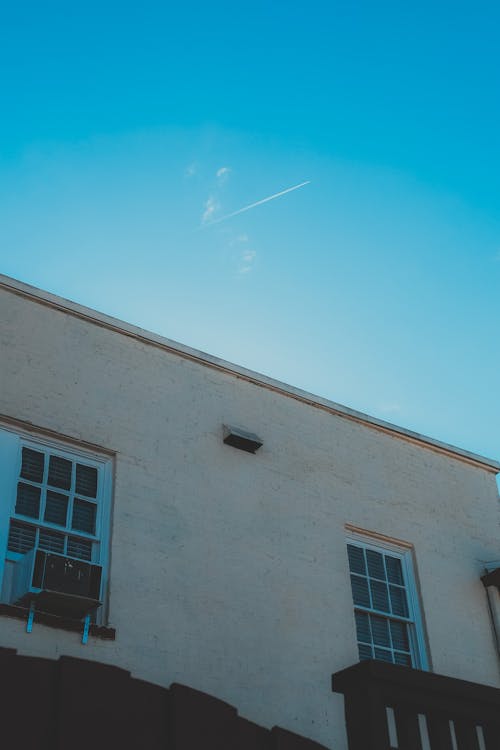 Foto d'estoc gratuïta de bell cel, cel blau, edifici de formigó