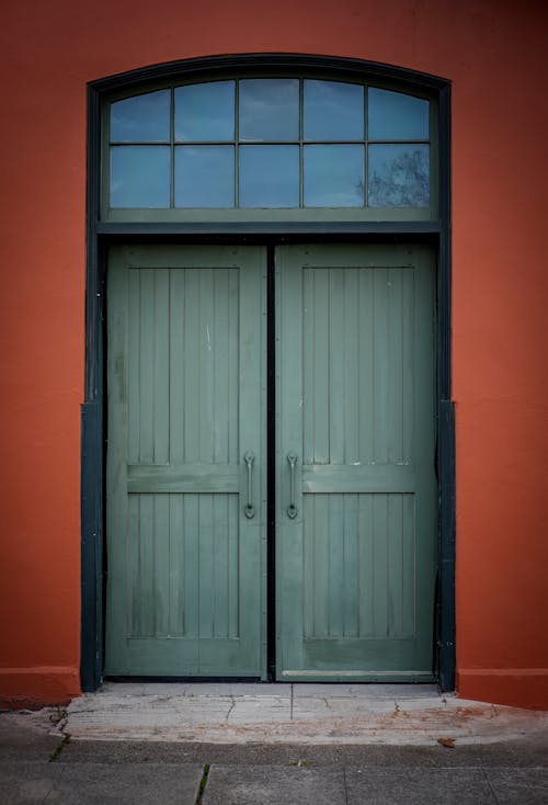 Gratis lagerfoto af døråbning, grønne døre, hus