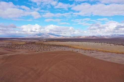 Free A breathtaking aerial photograph of the vast desert landscape near Beatty, Nevada. Stock Photo