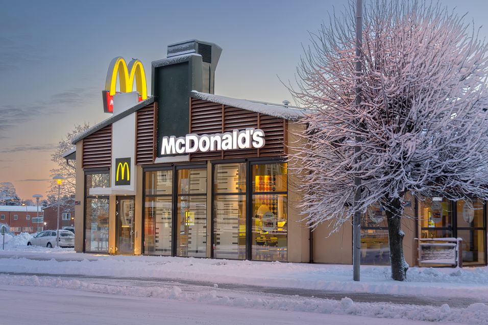 McDonald's Door Dash Collaboration Brings Food Home
