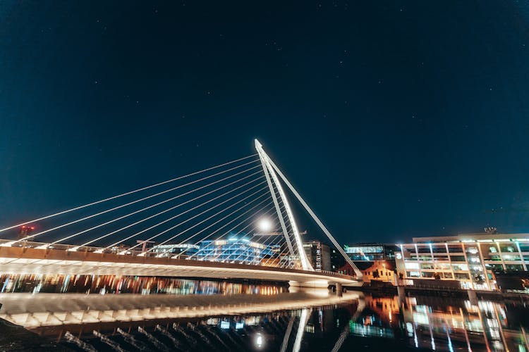 Samuel Beckett Bridge