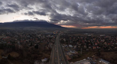 Darmowe zdjęcie z galerii z domy betonowe, fotografia lotnicza, miasto