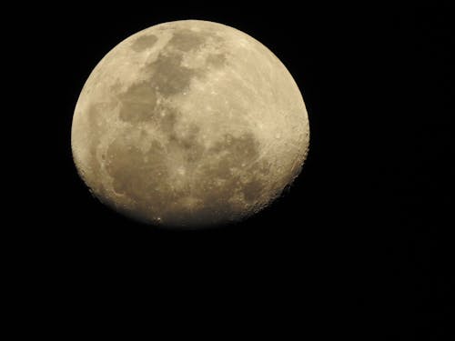 Immagine gratuita di cielo nero, luna, lunare