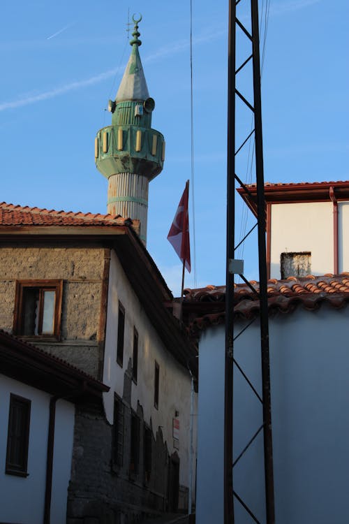 Gratis arkivbilde med bindingsverkshus, gamle hus, minaret