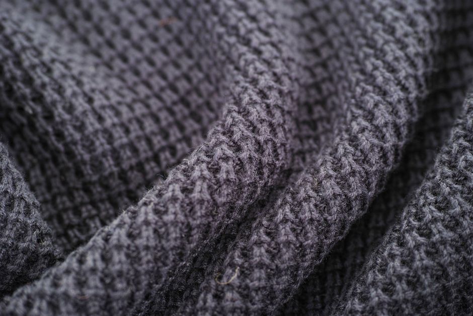 garter stitch blanket showing texture and drape - garter stitch knitting