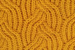 Citron / Fog knit upper — photo by Engin Akyurt on Pexels