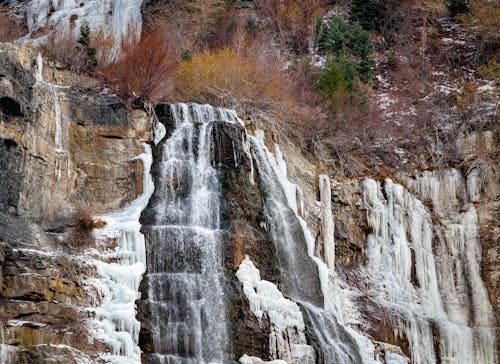 Kostenloses Stock Foto zu erodiert, felsen, fließendes wasser