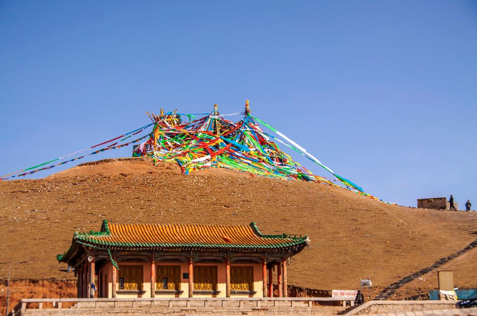 配图