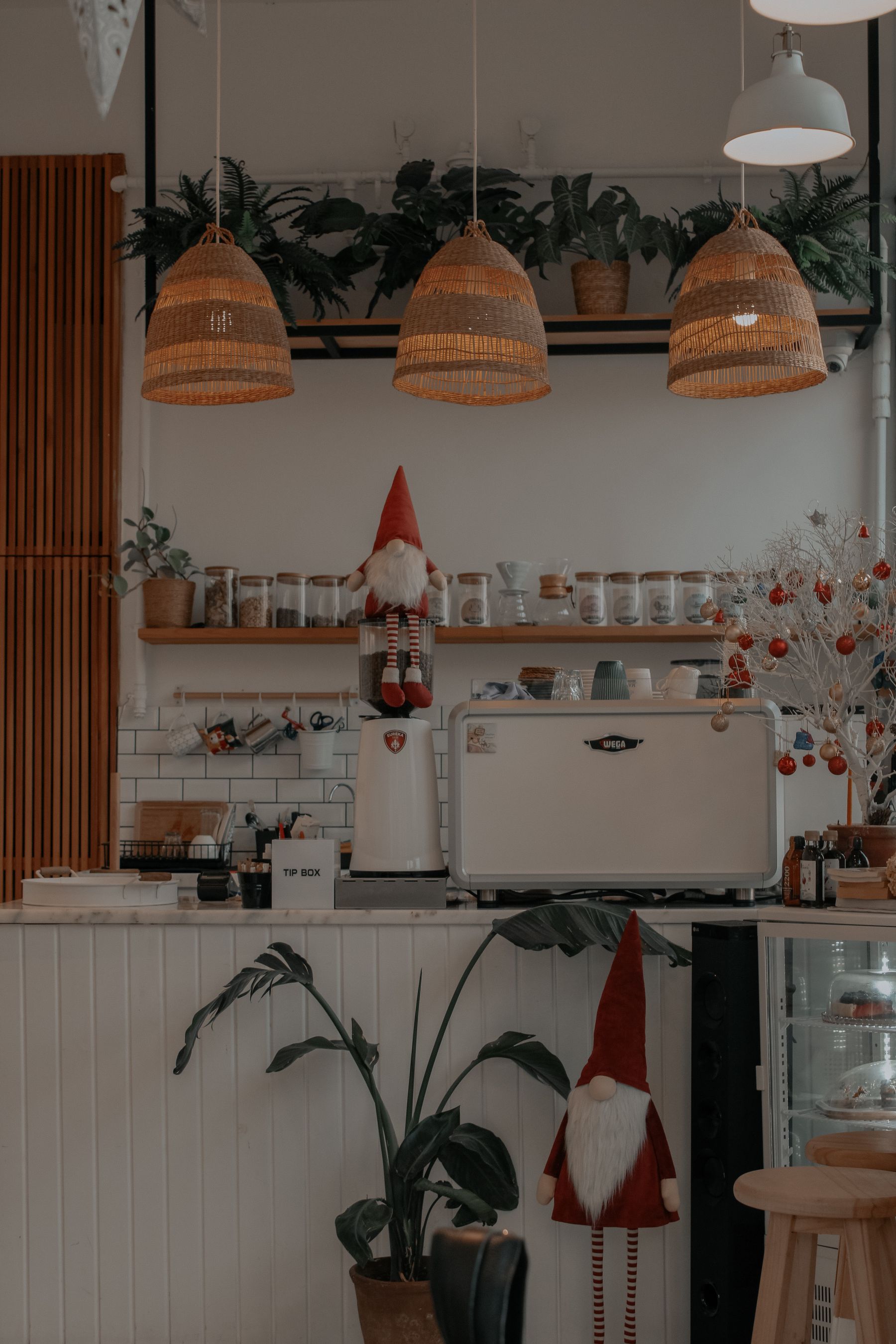 Warm kitchen with shelves and concentrated Christmas accents