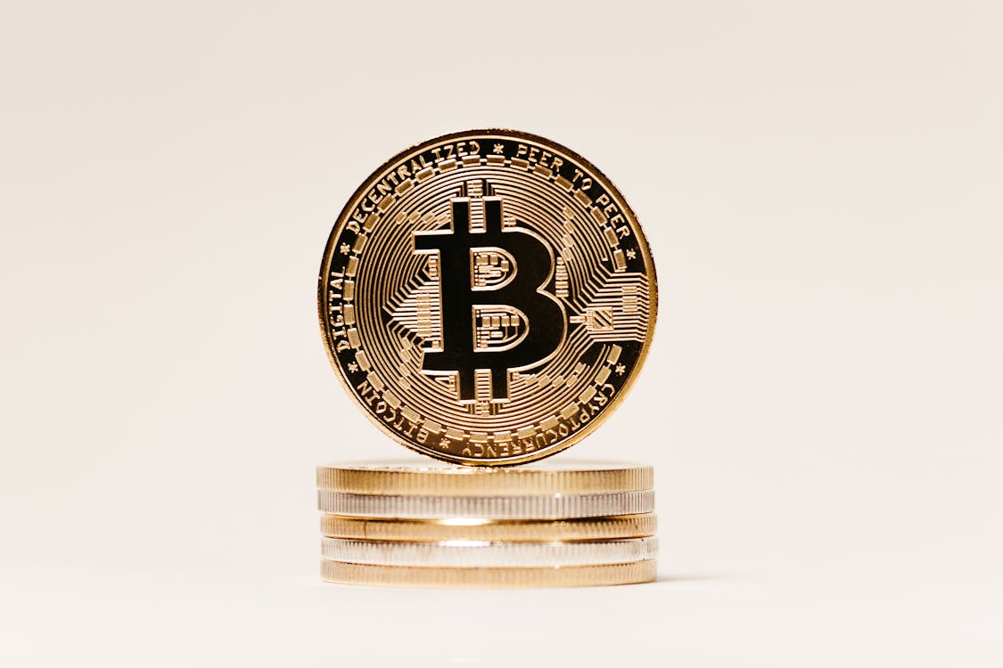 Close-up of a Bitcoin Gold Coin · Free Stock Photo