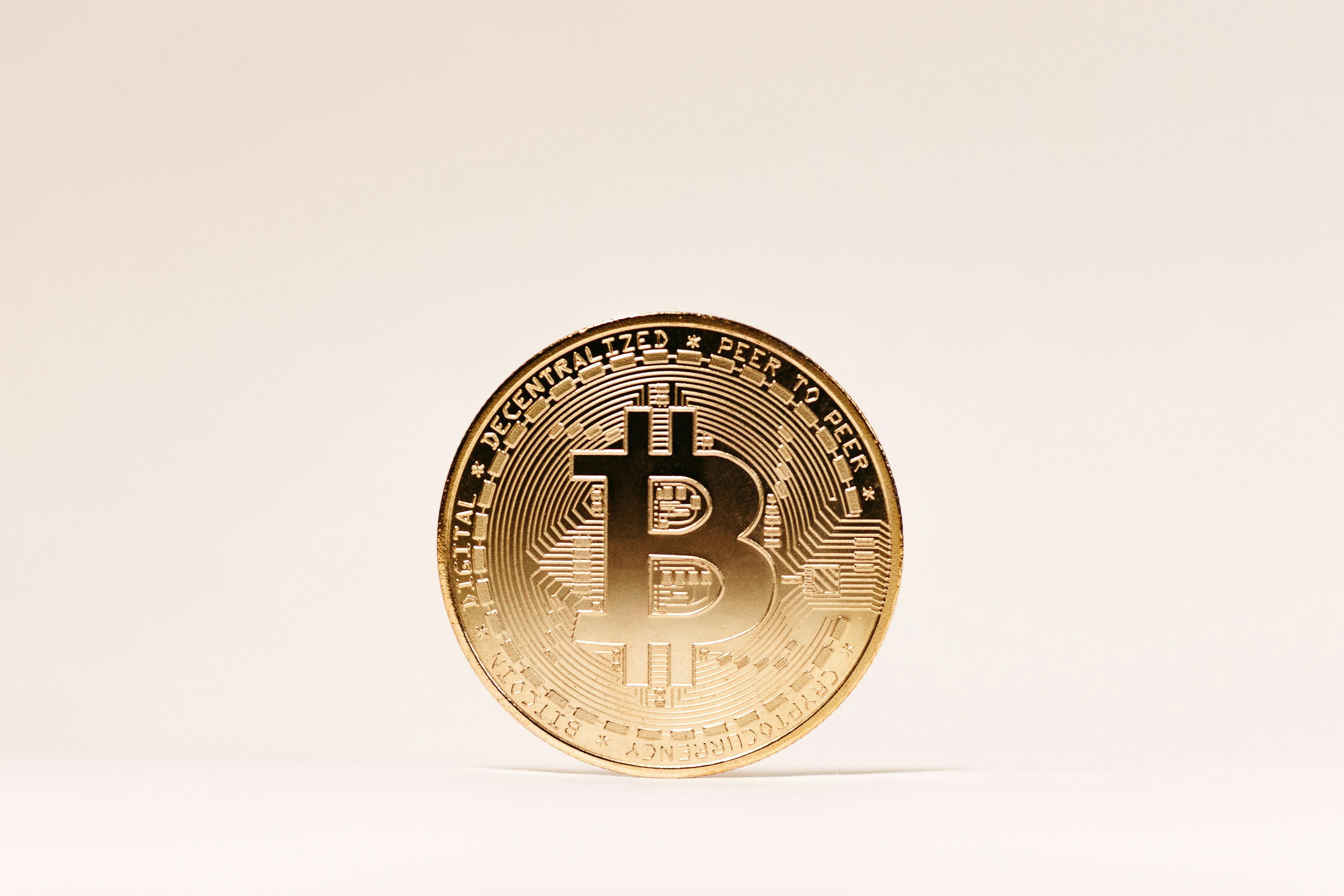 gold bitcoin coin