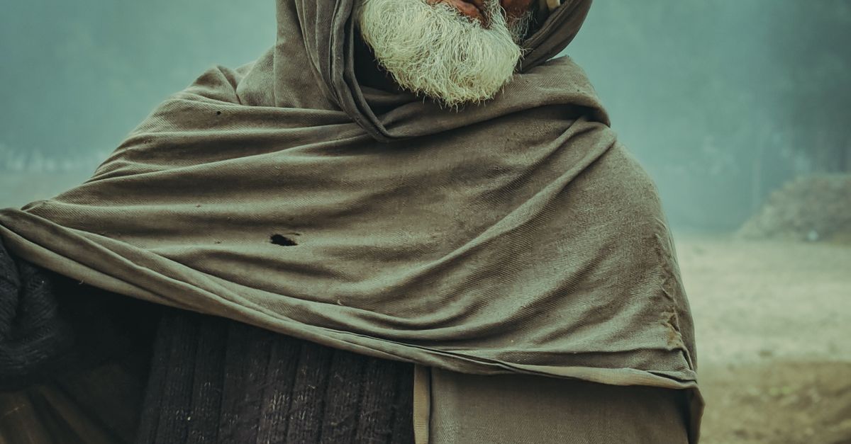 Someone Getting A Rag Portrait of Man in Rags · Free Stock Photo