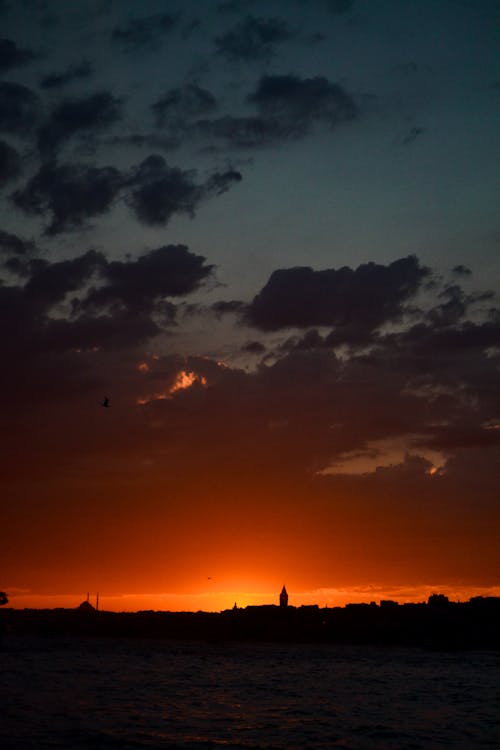 Foto d'estoc gratuïta de alba, cel, claror crepuscular