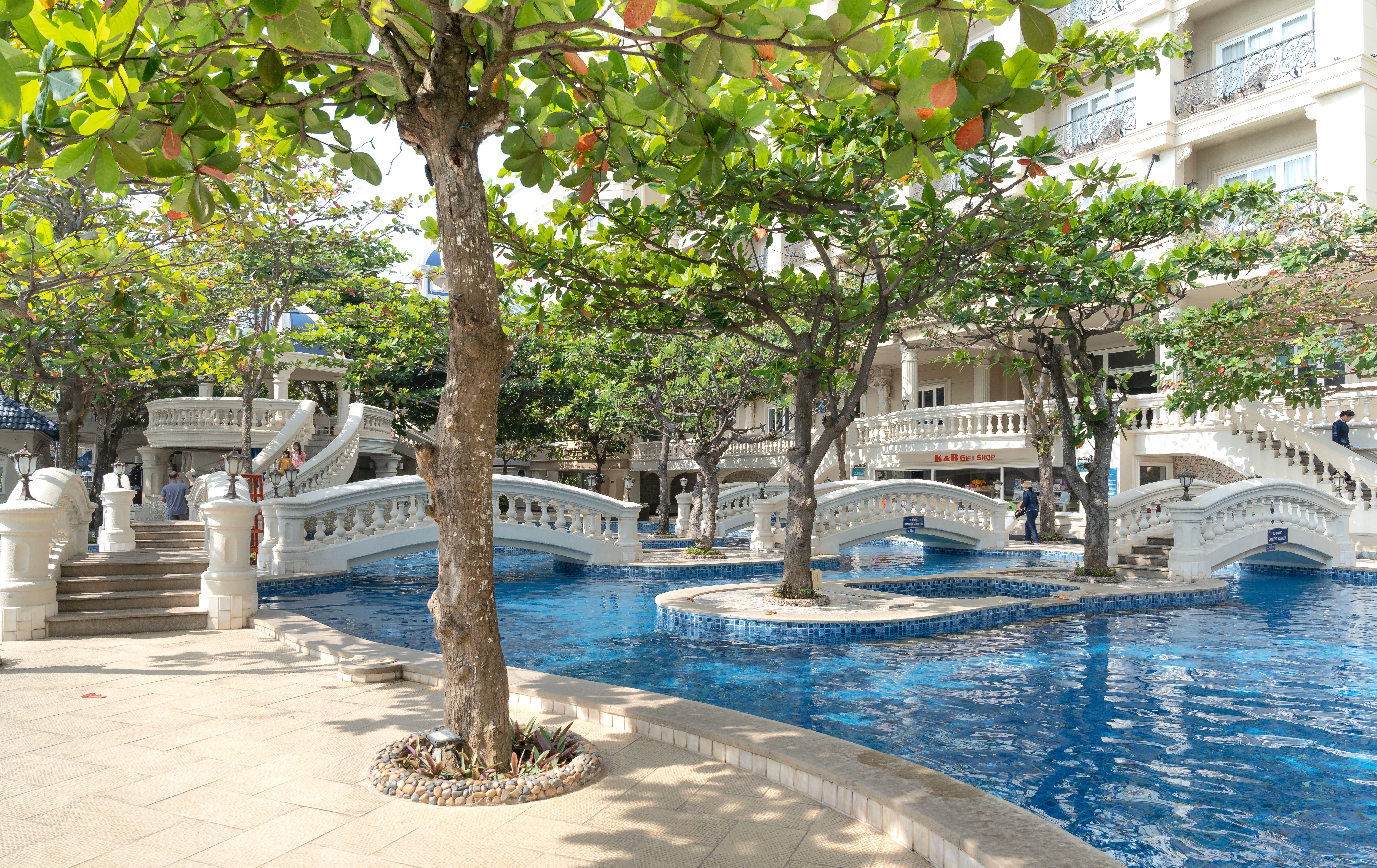 Swimming Pool in a serviced apartment in Karachi