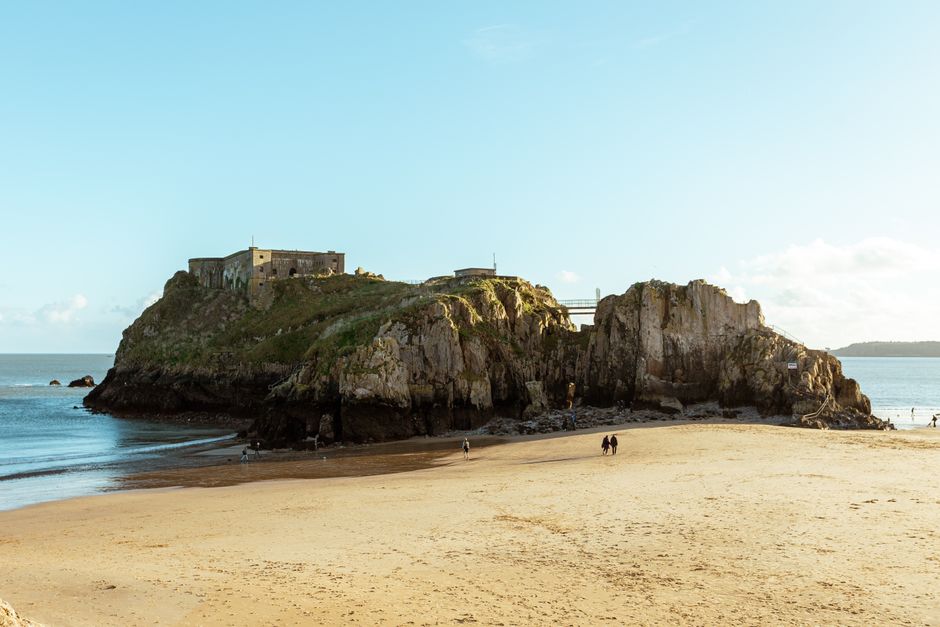 Caldey Lighthouse — view 1