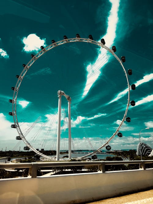 Free Ferris Wheel Beside the Sea Stock Photo