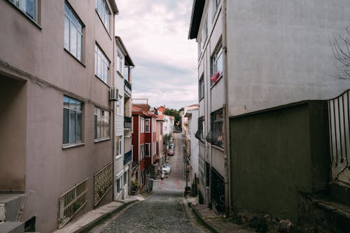 Foto profissional grátis de alameda, desocupado, estreito