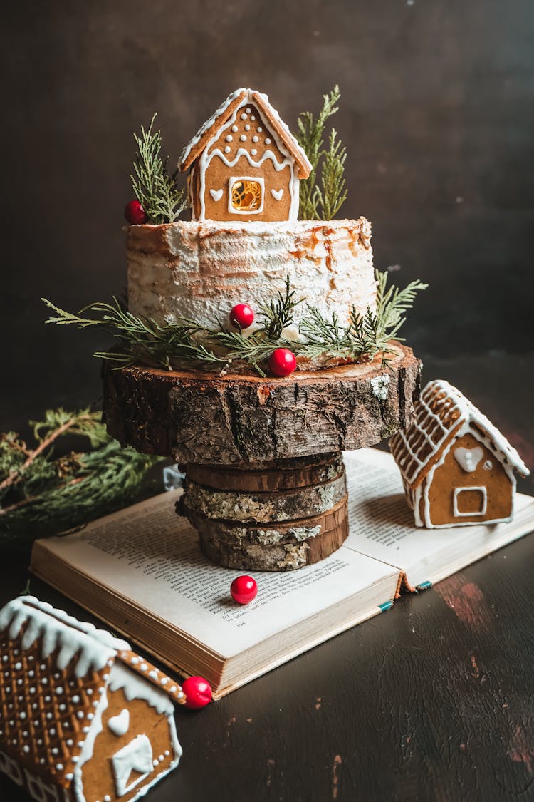 Gingerbread Houses And Christmas Decorations 