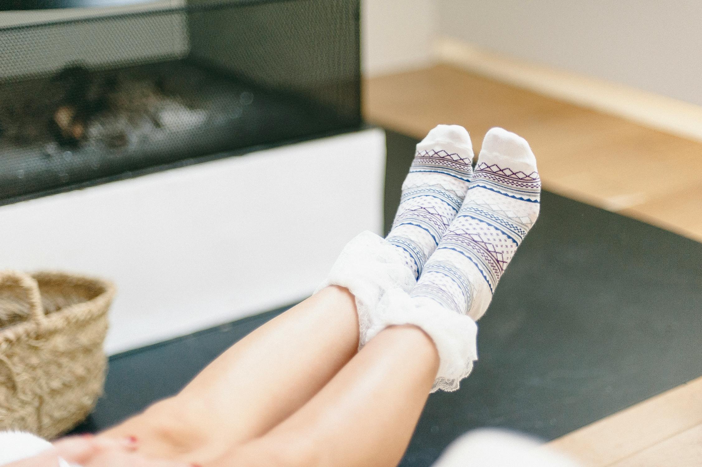 The Complete Guide to Thermal Socks: How Natural Fibres Keep Feet Warmer