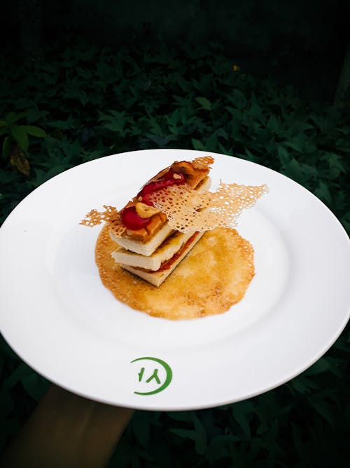 Foto profissional grátis de alimento, arte de comida, chapeamento