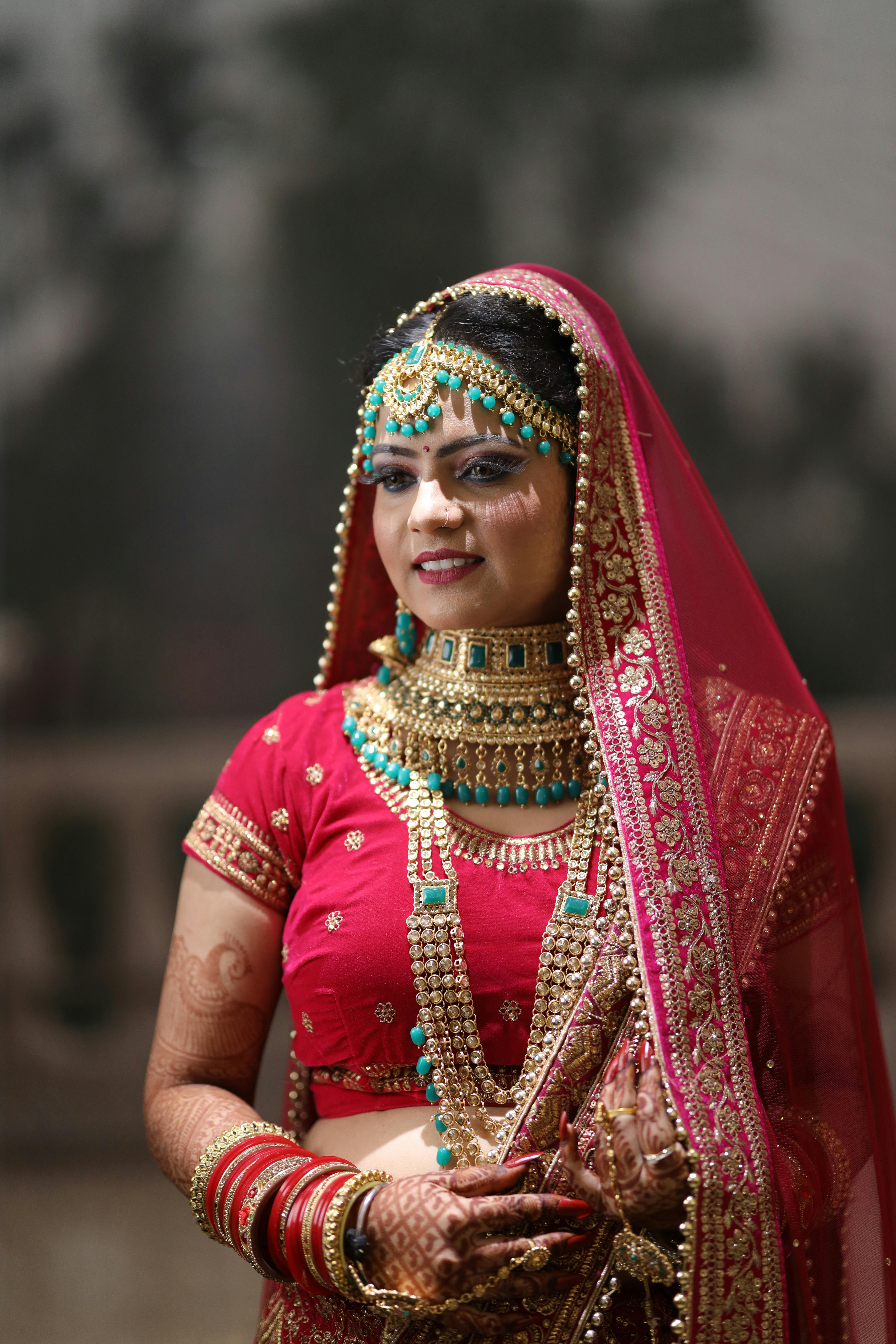 10+ Photos Of Rajasthani Brides That Will Mesmerise You! | Rajasthani bride,  Indian bride makeup, Indian wedding outfits