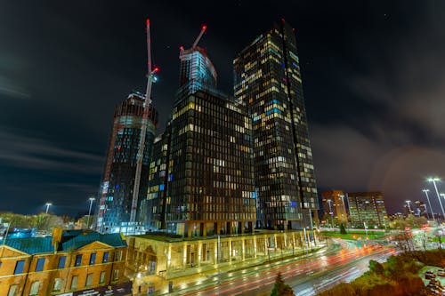 Ingyenes stockfotó alacsony szögű felvétel, belváros, éjszaka témában