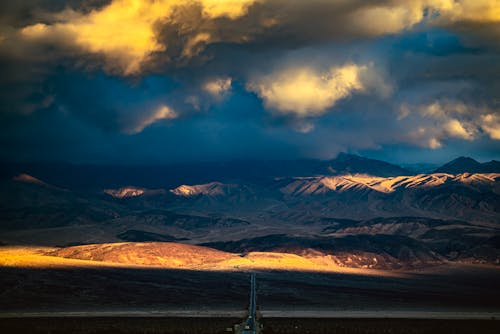 Fotos de stock gratuitas de árido, cielo impresionante, Desierto