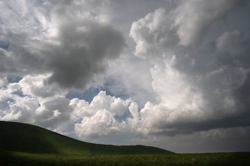 山丘, 戲劇性的天空, 景觀 的 免費圖庫相片