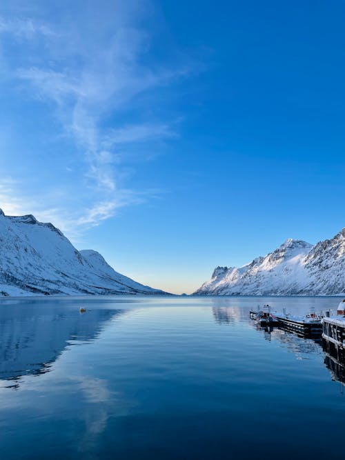 Sea Arctic Scenery 