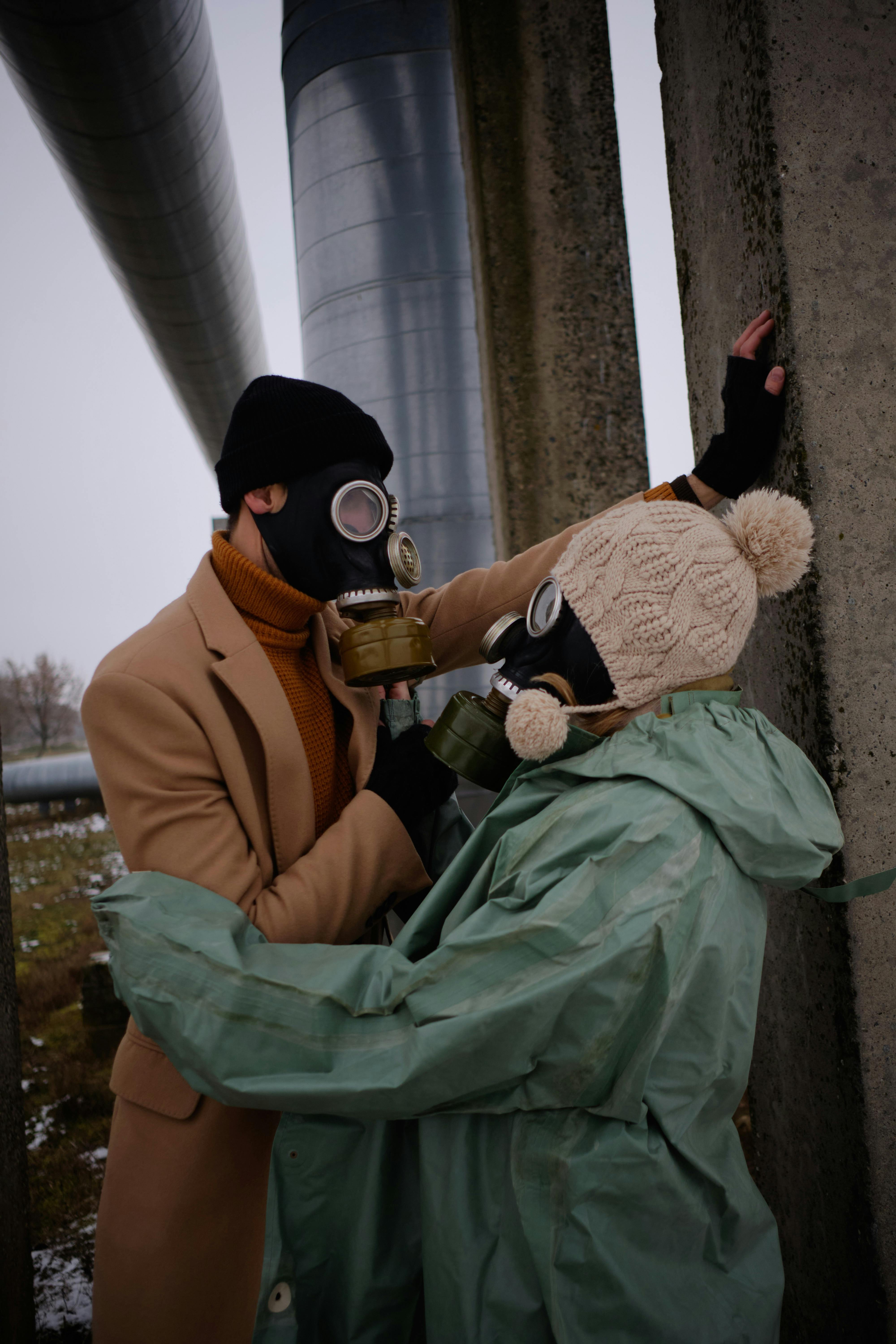 Tolk Postbud uhyre Gas Masks Photos, Download The BEST Free Gas Masks Stock Photos & HD Images