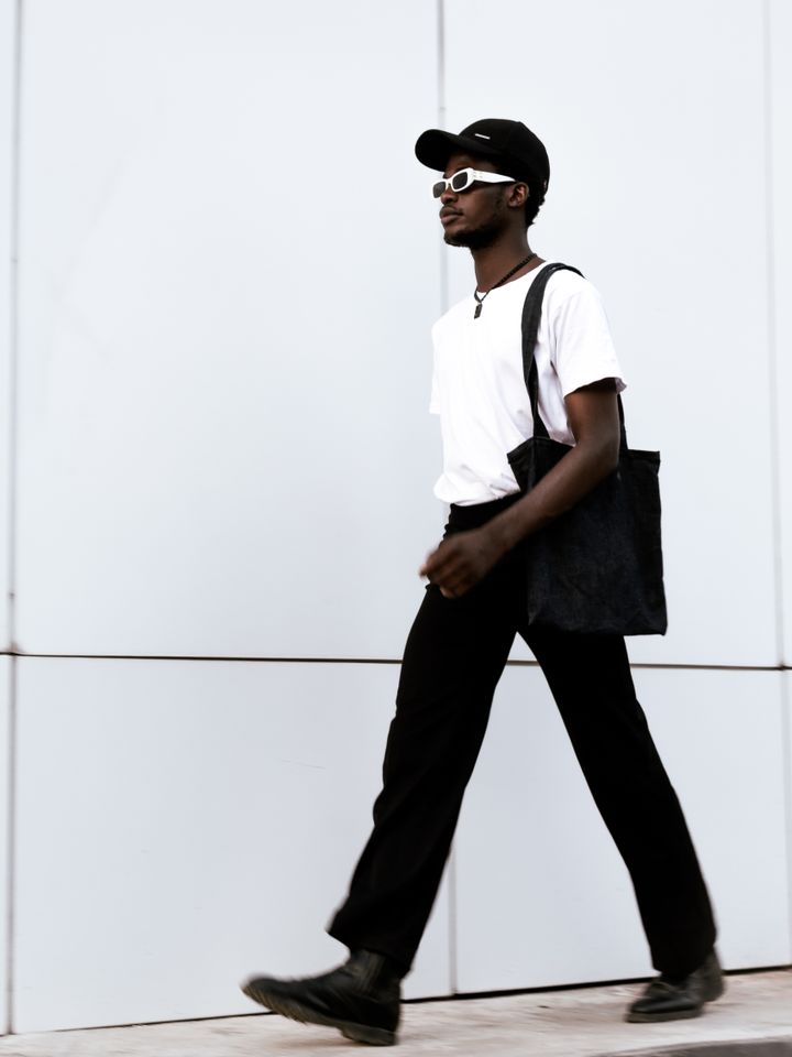 Printed cotton tote bag, photo by David Eluwole on Pexels