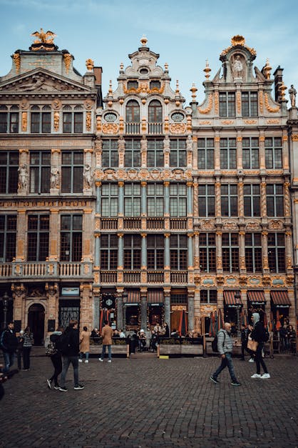 Brussels Old Town - Belgium - 05 17 2019 - Diagonal Facade Of The Mediamarkt  And Inno Shopping Mall In The Rue Neuve, The Main Shopping Street Stock  Photo, Picture and Royalty Free Image. Image 183093290.