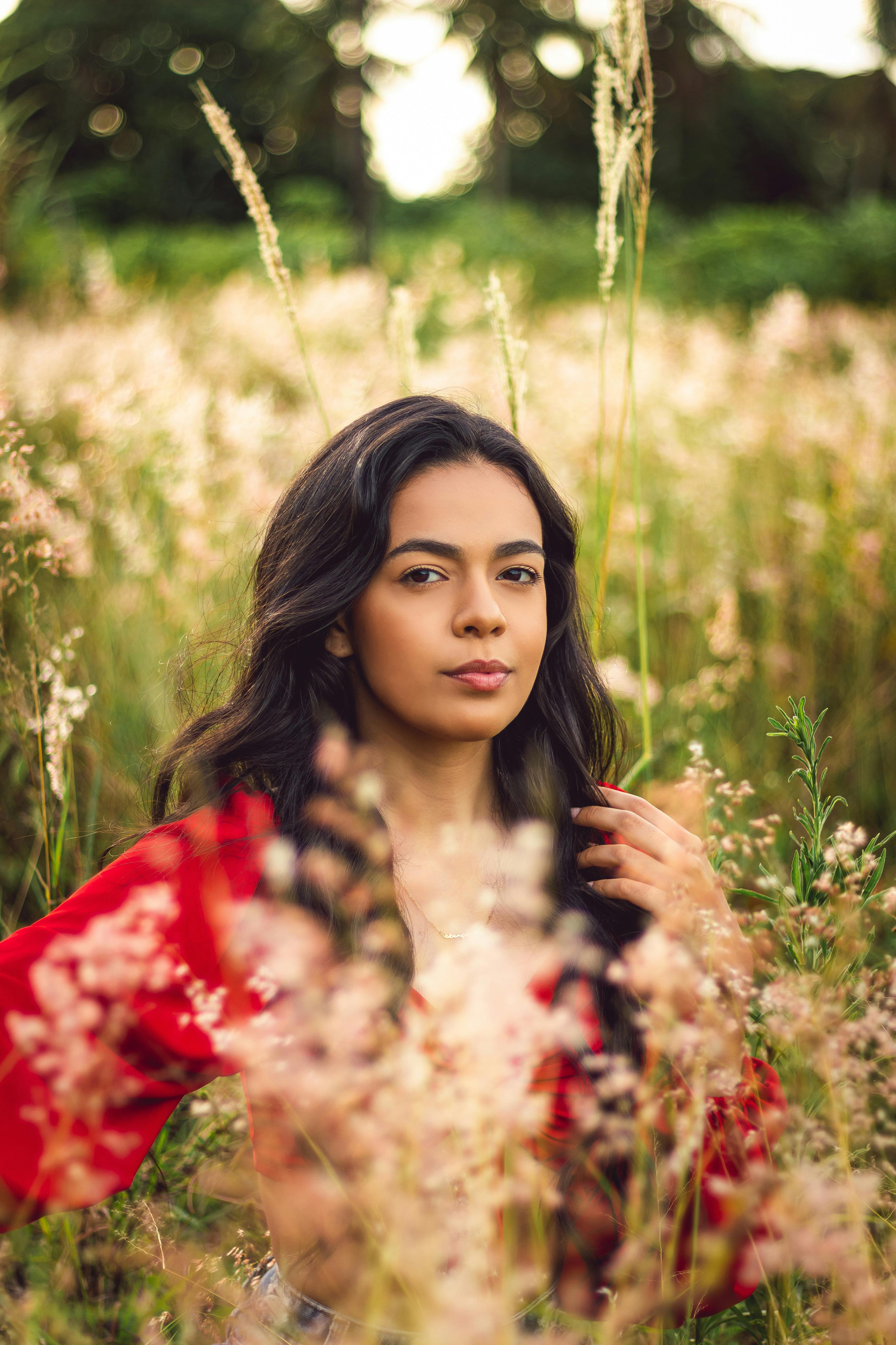 Portrait of Beautiful Brunette in Nature · Free Stock Photo