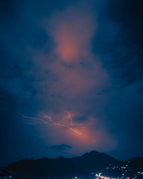 Fotobanka s bezplatnými fotkami na tému blýskanie, búrka, hory