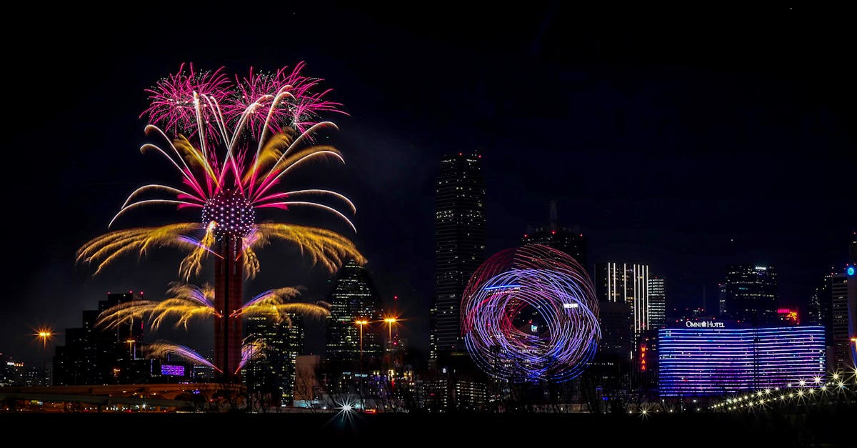 Dallas Fireworks Show ยท Free Stock Photo