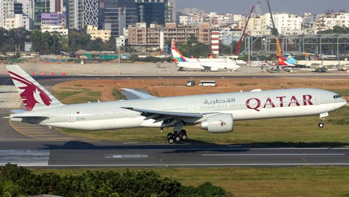Free Qatar Airways Stock Photo