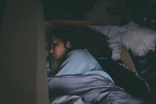 Imagen de una mujer durmiendo