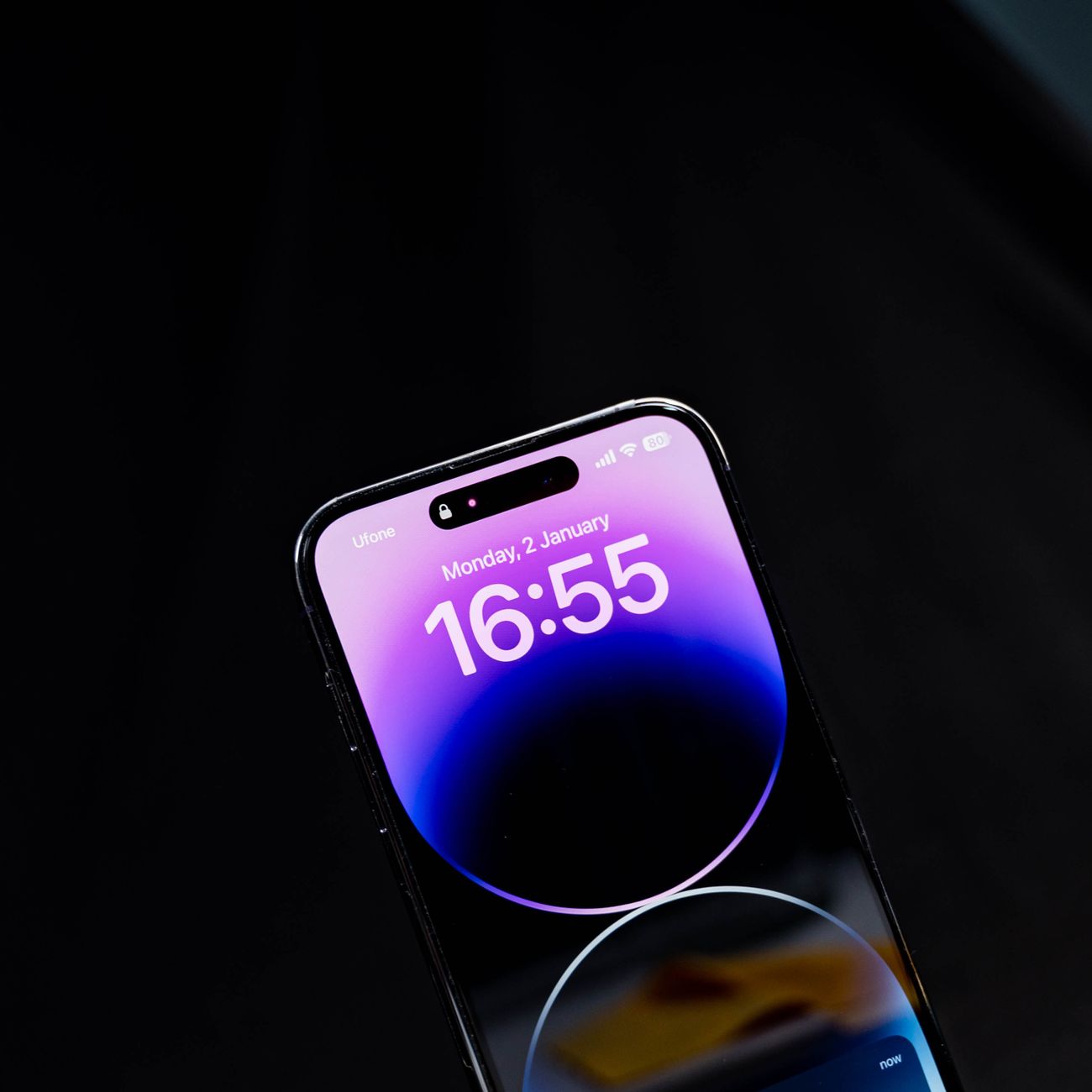 iPhoneの画面右上に出る緑の点・オレンジの点とは何か?