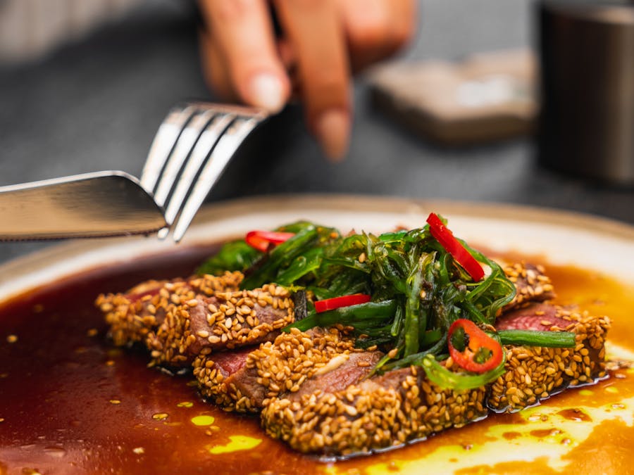 Does eating a lot increase testosterone?