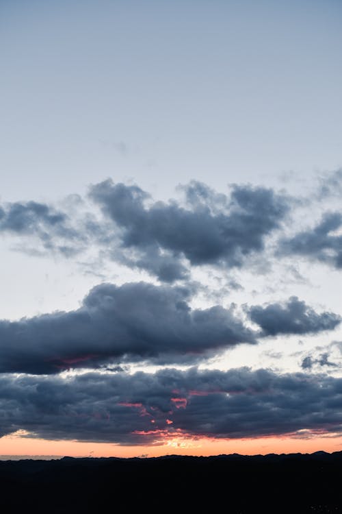 Darmowe zdjęcie z galerii z @na wolnym powietrzu, atmosferyczny, błękitne niebo