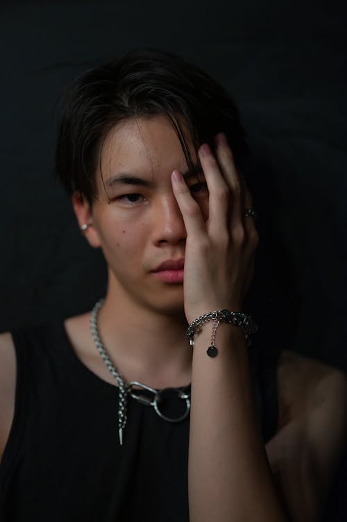 Základová fotografie zdarma na téma asijský x, černé pozadí, černé vlasy