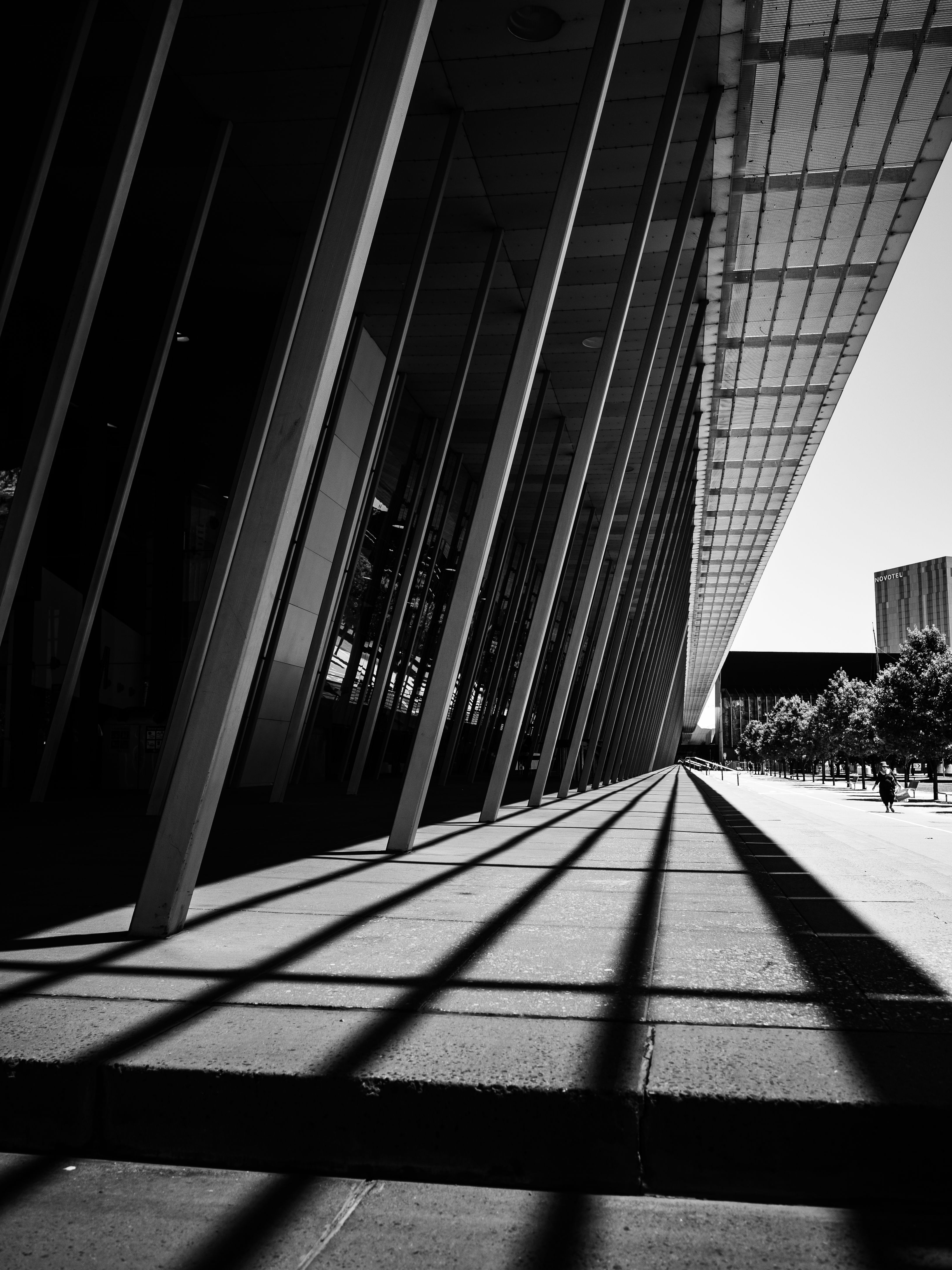 Modern Architecture in Black and White · Free Stock Photo