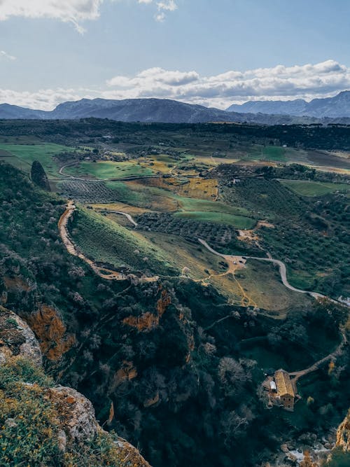 Fotos de stock gratuitas de campos de cultivo, montañas, paisaje