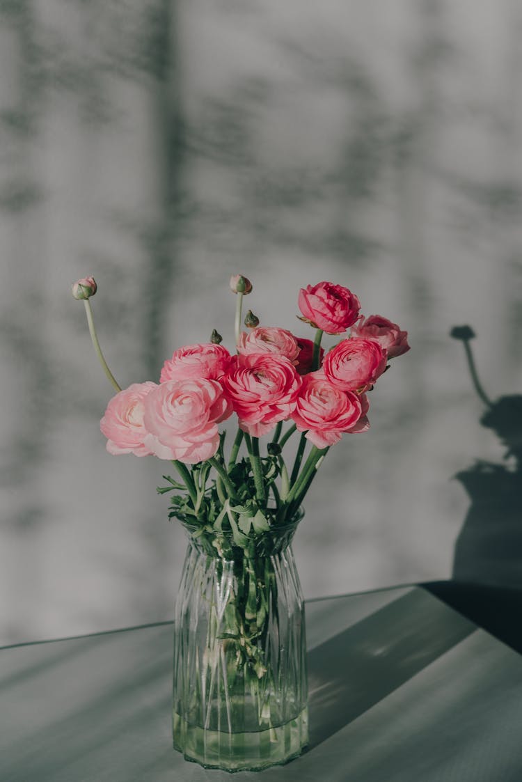 Bunch Of Roses In Vase